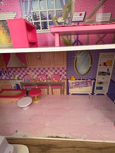 Doll house