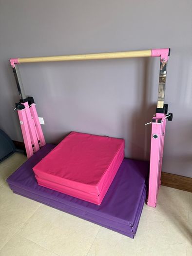 Gymnastics bar