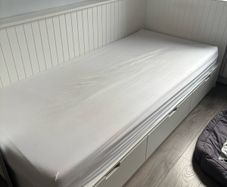 single bed