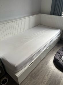 single bed