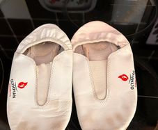 Olympian Gymnastics shoes size 34
