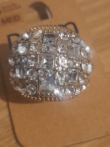 New diamond type ring