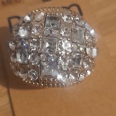 New diamond type ring