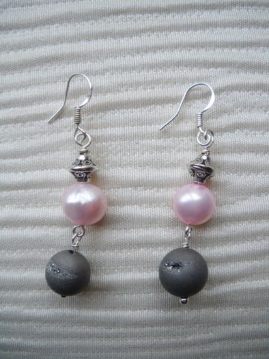 Pearl/Druzy earrings,Drop earrings,NewGift.Handmade earrings
