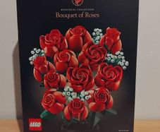 LEGO Botanical Collection 10328 Bouquet of Roses