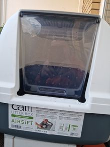 Cat litter box