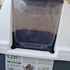 Cat litter box