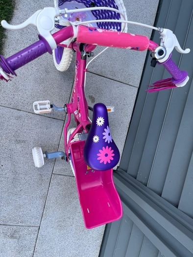 Lovely Girl Bike with Stabilisers, Basket and Doll Seat