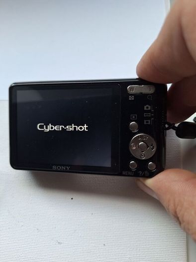 Sony Cybershot DSC-W570 Digital Camera
