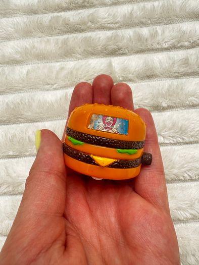 McDonalds Happy Meal Wind Up Toy Tricky Trackers 1995 Big Mac approx. 3 cm. Used Please see photos