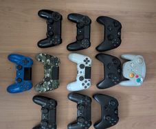 Controller lot - PlayStation,Xbox, Nintendo