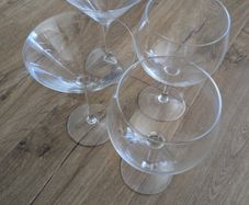 2 martini and 2 GNT glasses
