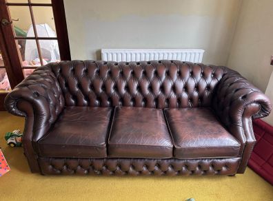 brown Chesterfield leather suite