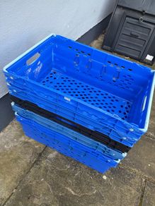 Plastic crates