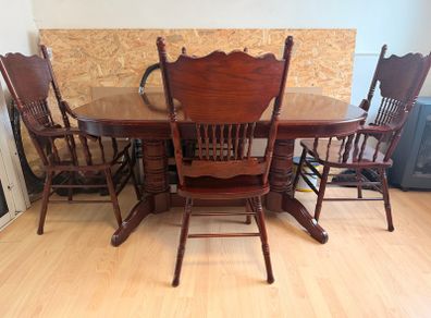 HIGH END VINTAGE Solid Oak Pressed Back Rustic Country Style Dining Side Chairs and Table.