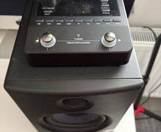 Sonicake Smart Box multi effect processor and NAM player & Prespnus Eris 5 Studio Monitor Speaker