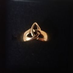 9ct gold Celtic Trinity knot ring size N
