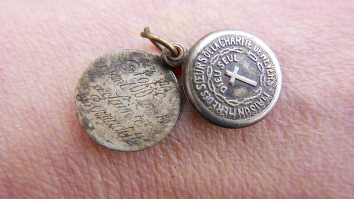 Vintage St Bernadette Sliding Medal with Tissue Relic--Vintage/Antique Round Reliquary/Theca Necklace Pendant--Lourdes Soubirous Saint Catholic
