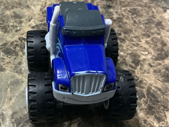 monster trucks hot wheels