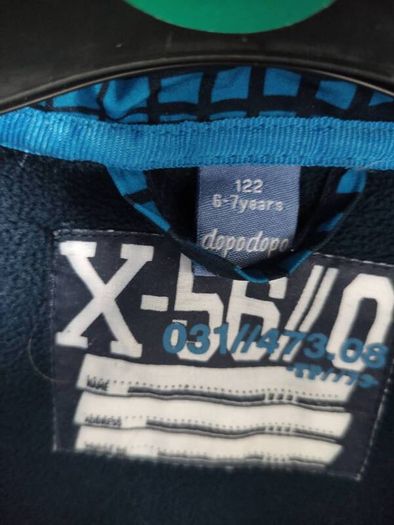 122 cm 6/7 years old barely worn only few times jacket