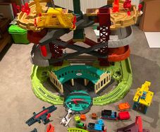 Thomas & Friends Track Set Trains & Cranes Super Tower