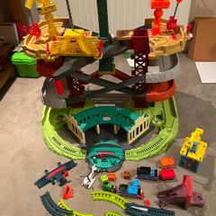 Thomas & Friends Track Set Trains & Cranes Super Tower