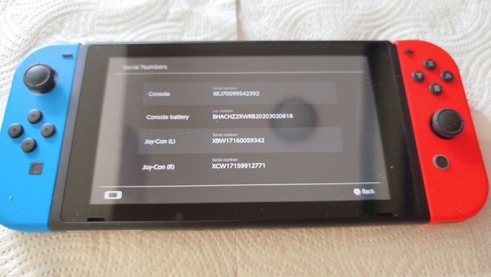 Nintendo Switch V2 hac-001-01 + PowerA Kirby controller
