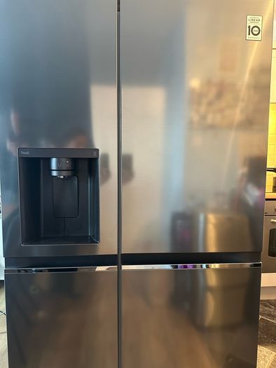 LG American Style Fridge Freezer 635L  Ice and Water
