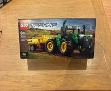 lego 42136 John Deere tractor