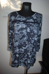 George Navy/Azul Marino printed top size UK16 EU44 Perfect condition Postage included