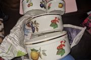 Alfred Meakin Souffle Dish Set