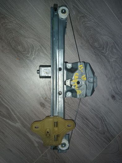 Renault captur rh side rear window regulator