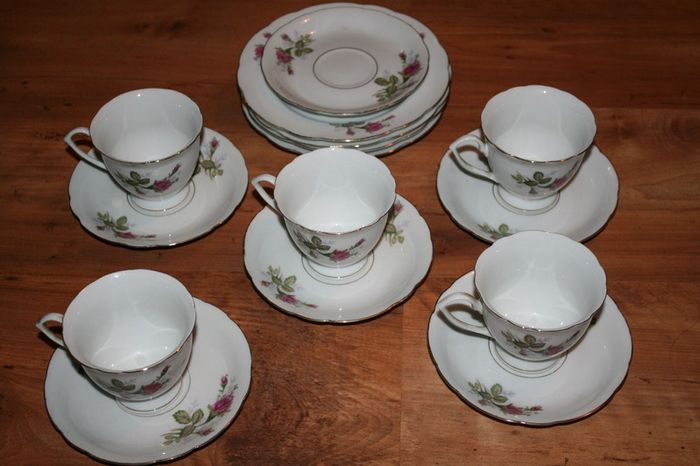 Porcelain set