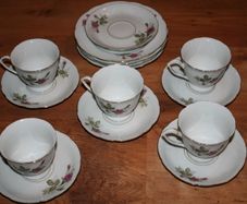 Porcelain set
