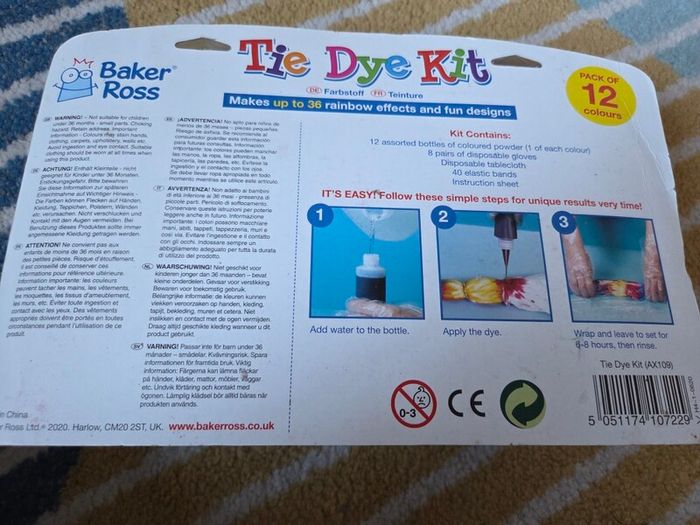 Tie dye kit