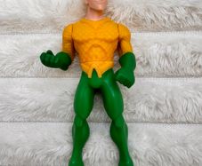 Kinder Maxi 2023 DC Justice League Aquaman approx. 12.5 cm. Used Please see phtos