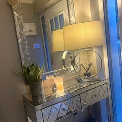 Console table and matching mirror for Sale D 15