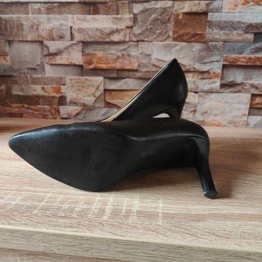 Black heels, size 6