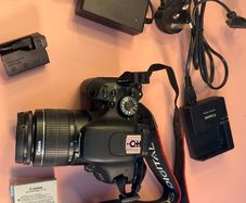 Canon EOS 600D + Lens + Dummy battery, charger and other accessories