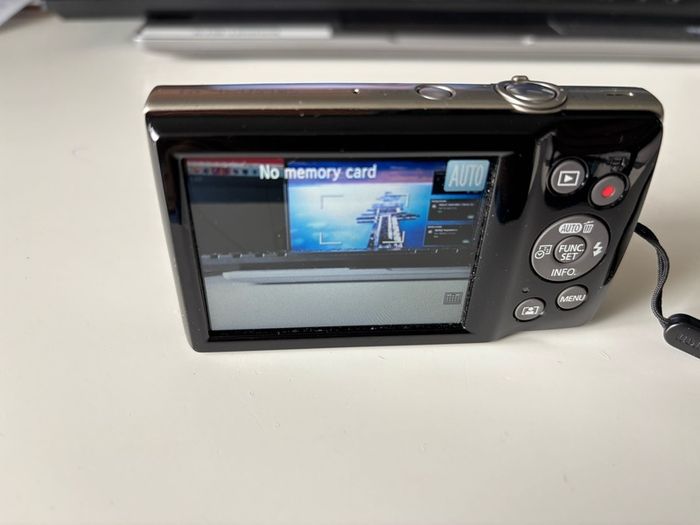 Canon Ixus 185 Digital camera