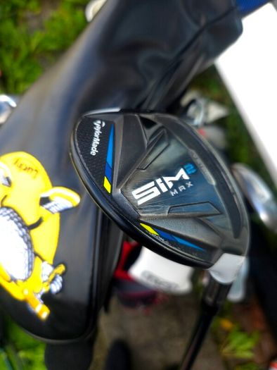 Set of Taylormade Golf Clubs