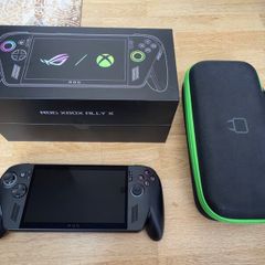 Rog Xbox Ally X with case and Box
