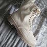 boots BNWT Image 4