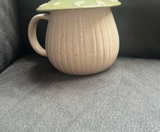 Cups