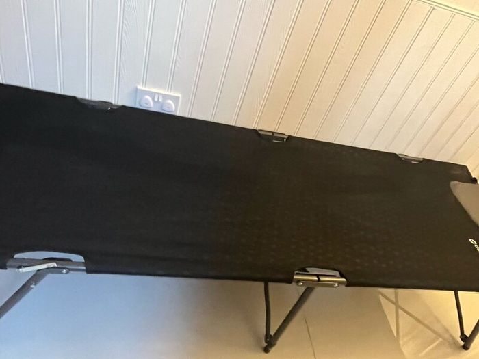 Camping foldable beds