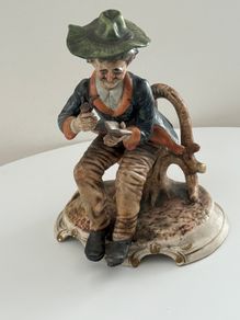 Large Vintage Italian Capodimonte Style Figurine. Hand Finished. Seated Gentleman with Pipe.  31cm . Made in Italy