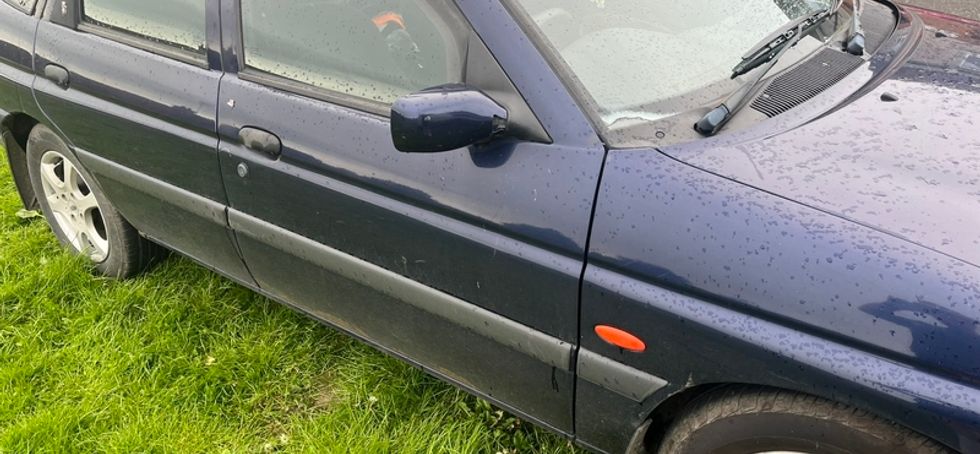 2000 Ford Escort