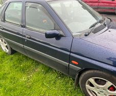 2000 Ford Escort