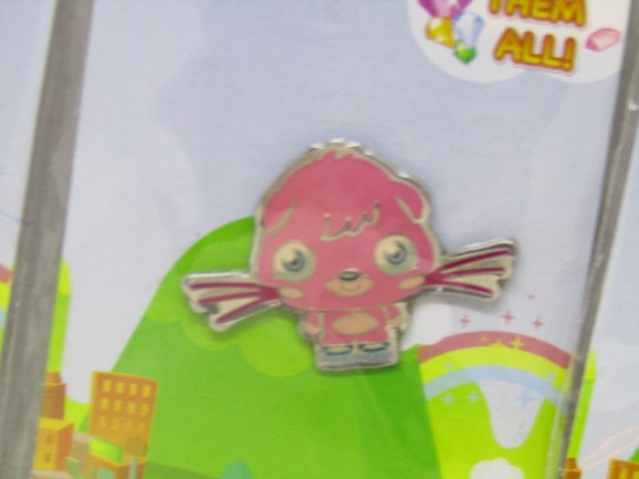 Lot Of 6 Corgi Moshi Monsters Full Set Of Series 1 Pin Badges All Brand New In Packets