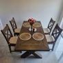 Dining room table and 6 matching chairs Image 6